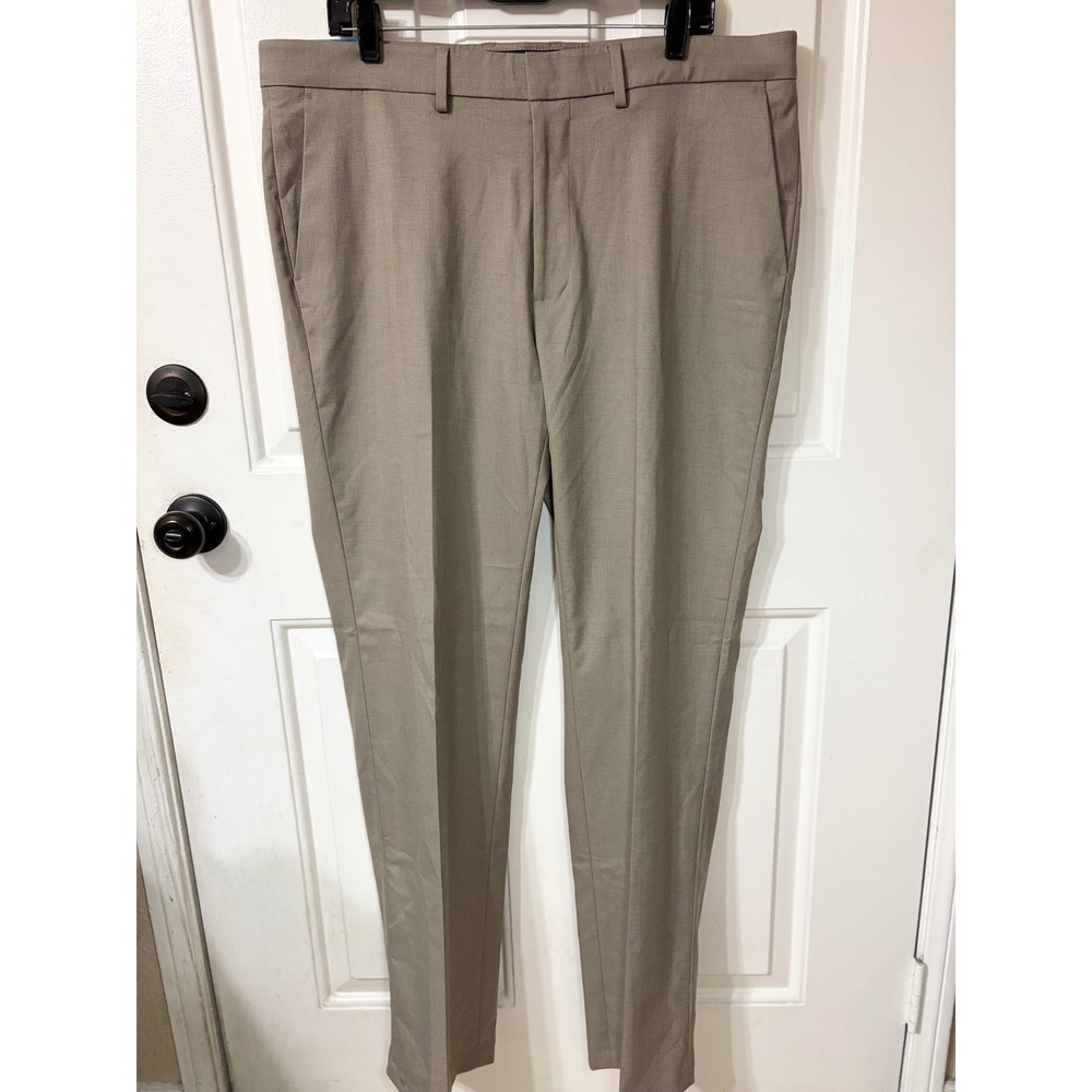 Haggar | Straight Fit Premium Stretch Dress Pants | 36x34 || Oatmeal Tan|